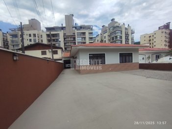 house em Antônio Irineu da Silva, Córrego Grande - Florianópolis - SC