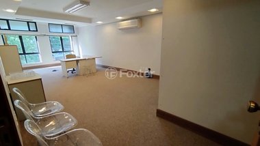 office em Avenida Iguassu, Petrópolis - Porto Alegre - RS