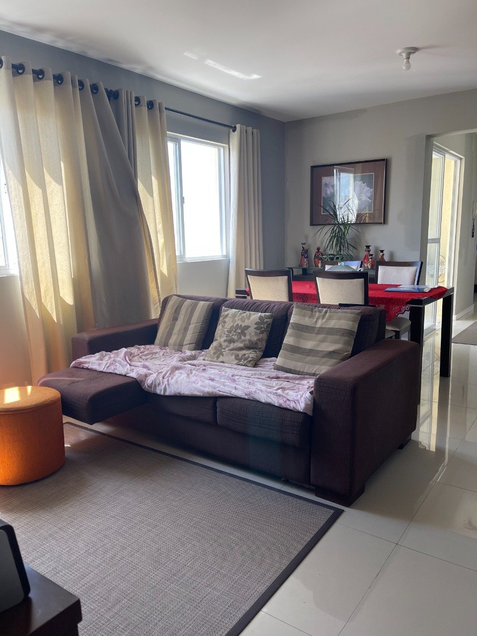 6. Sala.