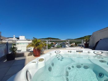 apartment em Avenida dos Dourados, Jurerê Internacional - Florianópolis - SC
