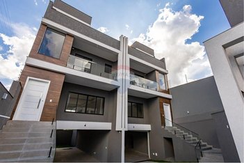 house em Rua Brasílio Bacellar Filho, Tingui - Curitiba - PR