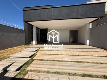 house em Praça Nirson Carneiro Lobo, Centro - Luziânia - GO