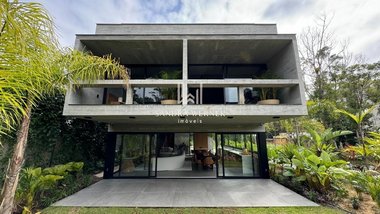 house em Rodesindo Pavan, Praia do Estaleiro - Balneário Camboriú - SC