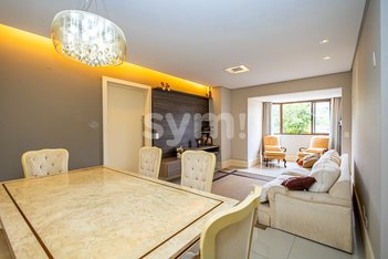 apartment em Rua Jaime Balão, Hugo Lange - Curitiba - PR