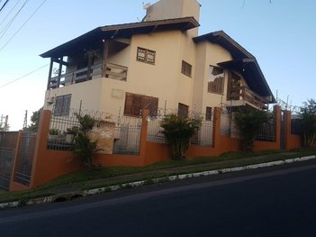 house em Rua Mônaco, Santa Isabel - Viamão - RS
