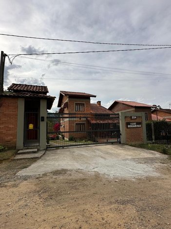 house em Rua Francisco Guedes da Silva, Penedo - Itatiaia - RJ