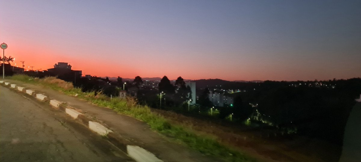 img0
