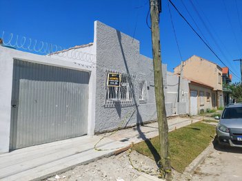 house em Rua Quinze de Novembro, Cidade Nova - Rio Grande - RS