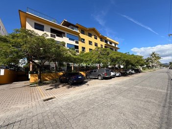 apartment em Rua das Algas, Jurerê - Florianópolis - SC