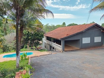 agricultural em Rua Luiz Modesto, Rui Barbosa - Londrina - PR