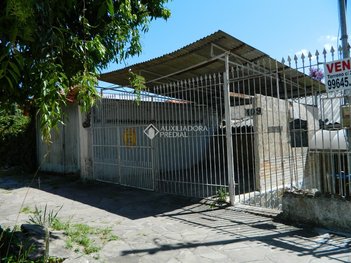 house em Avenida Natal, Medianeira - Porto Alegre - RS