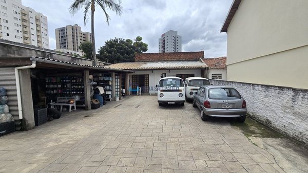 Cômodo Condomínio