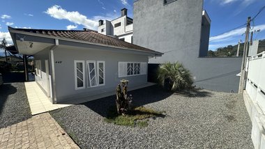 house em Rua Pio XII, Bom Retiro - Joinville - SC