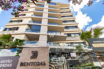 apartment em Rua Bento Viana, Água Verde - Curitiba - PR