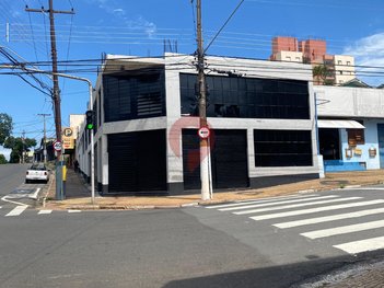 office em Rua Treze de Maio, Vila Olivo - Valinhos - SP