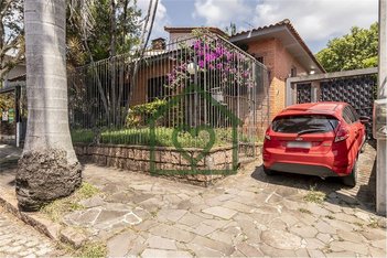 house em Rua Professor Fernando Carneiro, Três Figueiras - Porto Alegre - RS