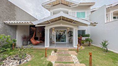 house em Rua Teatrólogo Silvano Serra, De Lourdes - Fortaleza - CE