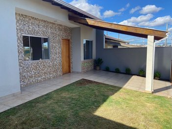 house em Rua Benedito Gonçalves de Siqueira, Parque Universidade - Londrina - PR