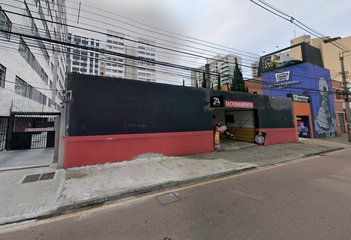 business em Rua Treze de Maio, Centro - Curitiba - PR