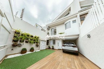 house em Rua Antônio Costa, Vista Alegre - Curitiba - PR