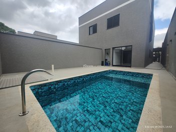 house em Rua Aloisio Oliveira da Costa, Vila Petrópolis - Atibaia - SP