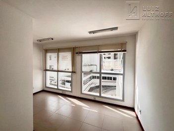 office em Avenida Prefeito Osmar Cunha, Centro - Florianópolis - SC