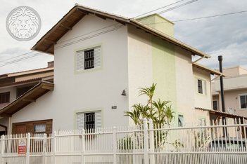 house em Rua Arco-Íris, Carianos - Florianópolis - SC