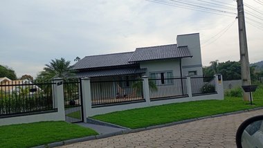 house em Rua Lício de Souza, Canelinha - Canelinha - SC