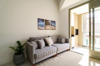apartment em Rua dos Acarás, Jurerê - Florianópolis - SC