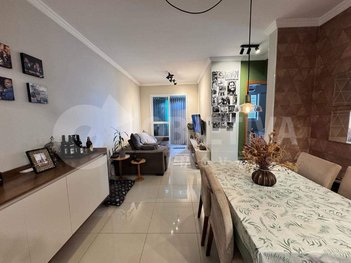 apartment em Avenida Ubiratan Honório de Castro, Segismundo Pereira - Uberlândia - MG