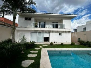 house em Rua Delminda Vilela de Andrade, Morada da Colina - Uberlândia - MG