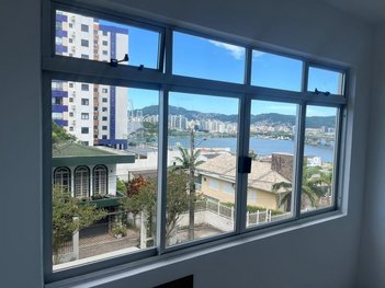 apartment em Servidão Dona Floriana, Estreito - Florianópolis - SC