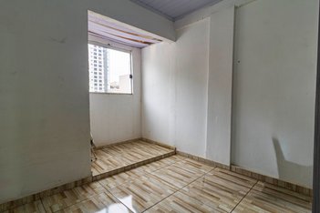 apartment em QE 40 Conjunto E, Guará II - Brasília - DF