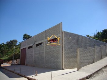 industrial em Três, Arvoredo 2ª Seção - Contagem - MG