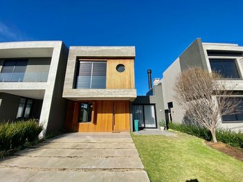 house em Avenida Paraguassu, Centro - Xangri-Lá - RS