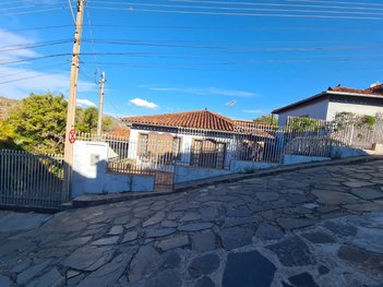 house em Rua Laurita Faria, Centro - Diamantina - MG