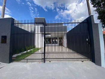 house em Rua Amélia Henrique, Conjunto Habitacional Requião - Maringá - PR