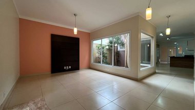 house em Rua Irmã Mariana Figueiredo, Roncáglia - Valinhos - SP