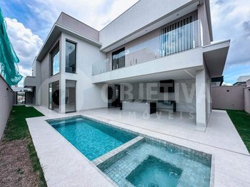 house em Avenida Nicomedes Alves dos Santos, Morada da Colina - Uberlândia - MG