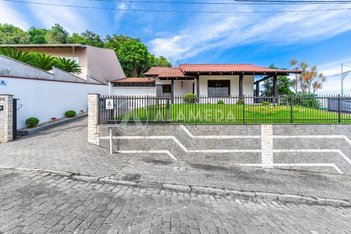 house em Rua Eliana Schumann, Água Verde - Blumenau - SC