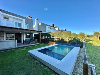 house em Avenida Guatambu, Centro - Xangri-Lá - RS