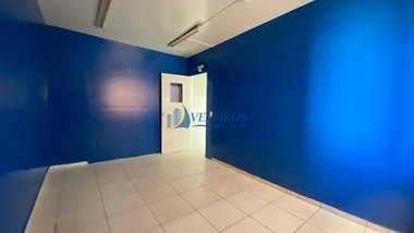 office em Avenida Arthur de Abreu, Centro Histórico - Paranaguá - PR