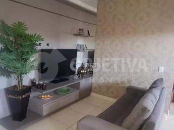apartment em Rua Betis, Laranjeiras - Uberlândia - MG