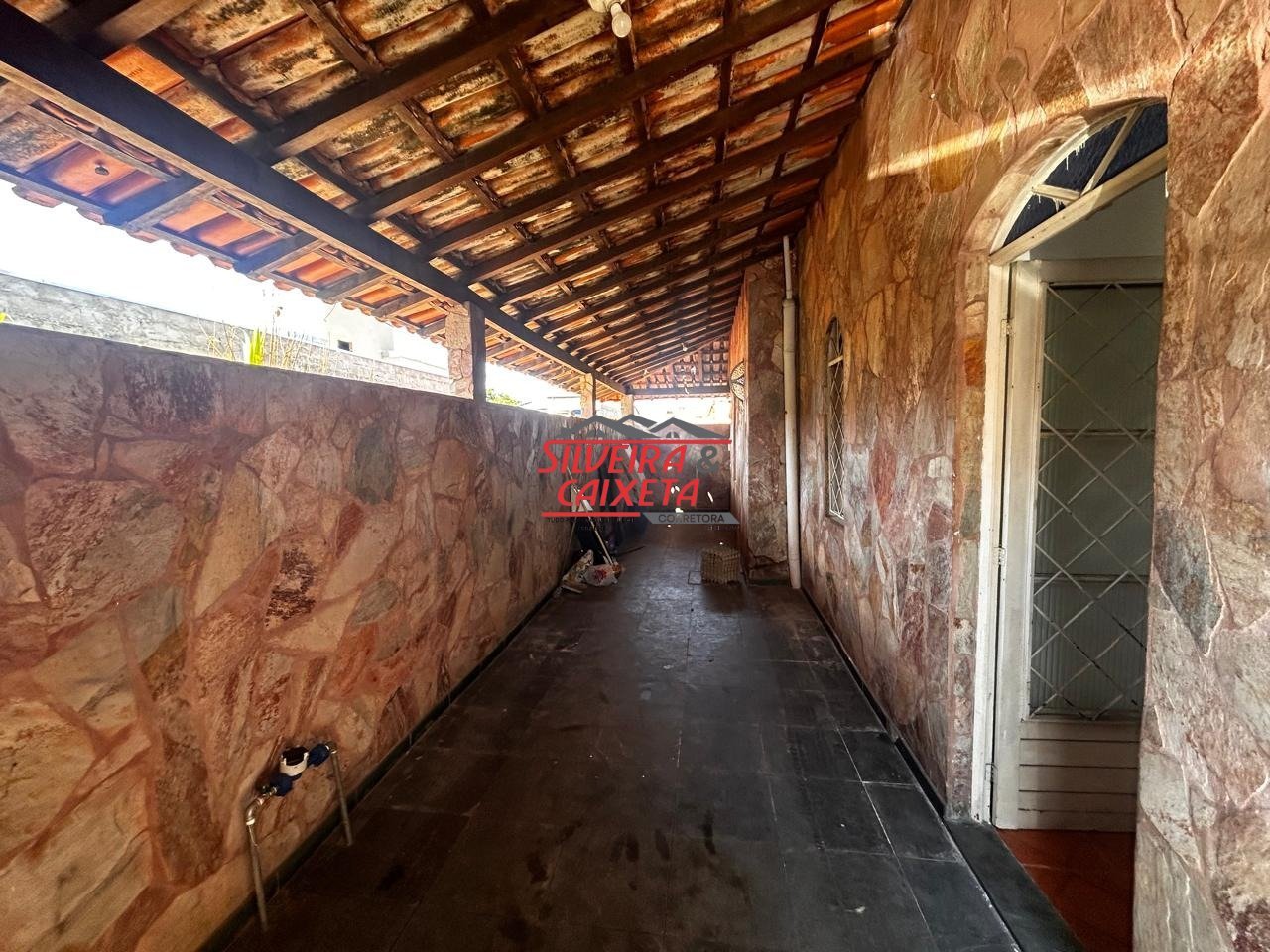 Casa com 5 quartos — Rio Branco, Belo Horizonte