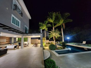 house em Avenida Araçá, Loteamento Alphaville Campinas - Campinas - SP