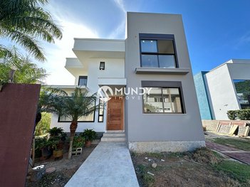 house em Avenida Luiz Boiteux Piazza, Canasvieiras - Florianópolis - SC