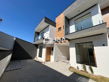 house em Rua Pedro Frederico Voluz, Pinheirinho - Curitiba - PR