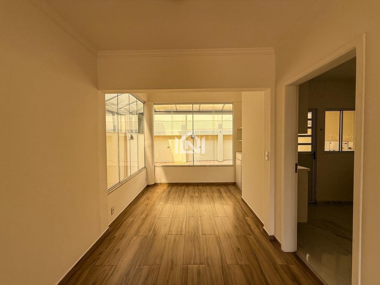casa a venda no condominio villas da granja ||| - sala de estar