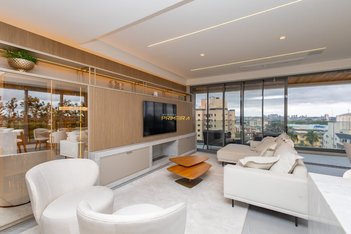 apartment em Rua Doutor Alexandre Gutierrez, Água Verde - Curitiba - PR