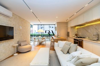 apartment em Avenida Cândido Hartmann, Bigorrilho - Curitiba - PR